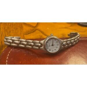 Women's VTG Brushed Metal Tone Lorus Watch, 22mm Case, Bracelet Band